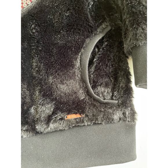 Tahari long sleeve black top faux fur sequin red plaid heart pockets Size 24 mo. - Picture 4 of 7